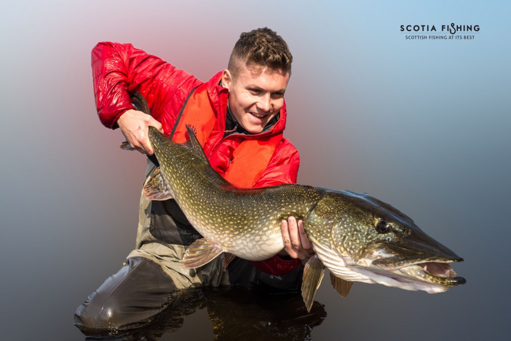 pike-fishing-scotland-september