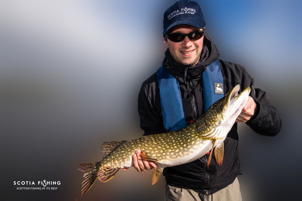 september-pike-fishing-scotland